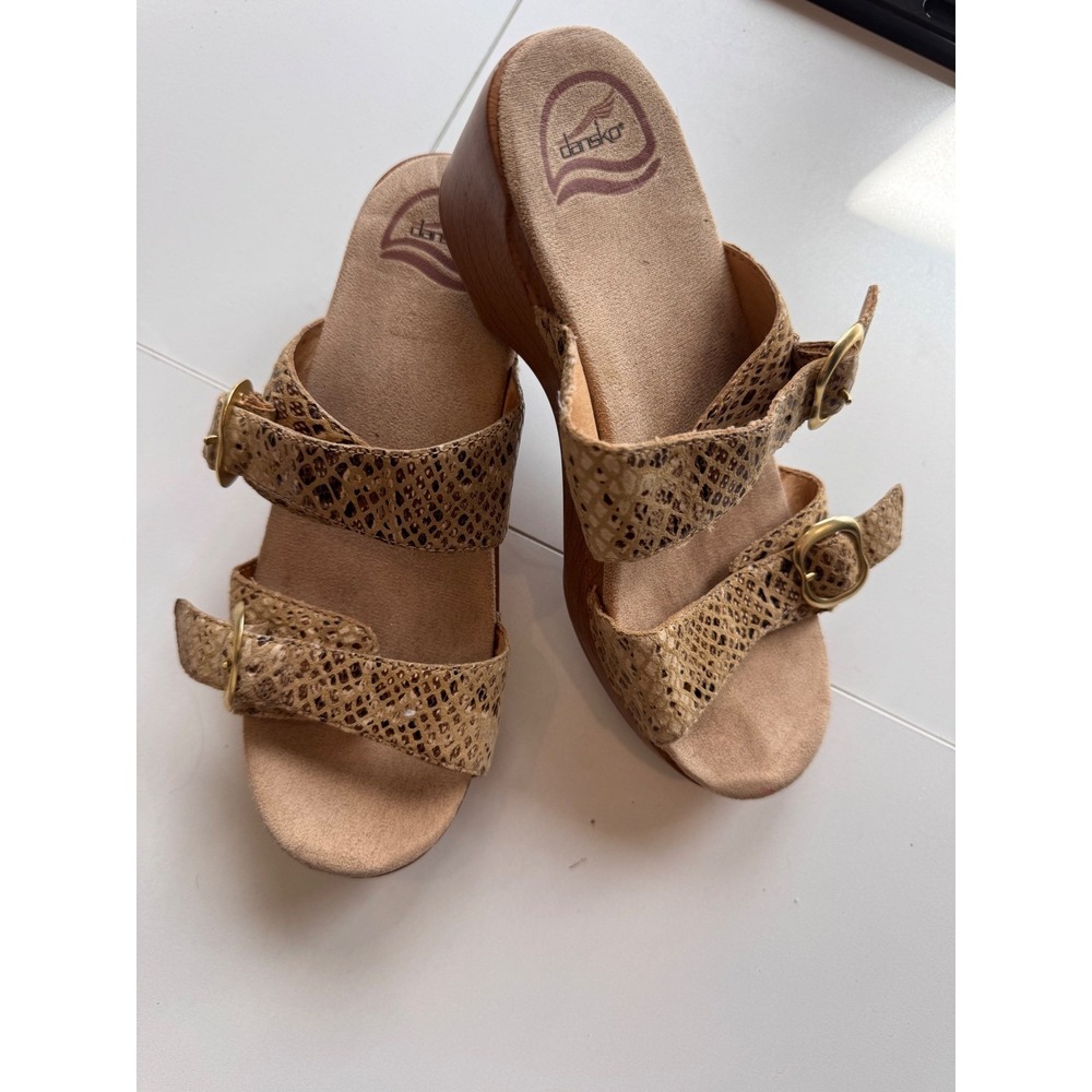 Dansko Snakeskin Leather Buckle Strap Wedge boho Sandals Size 38 US 7.5–8